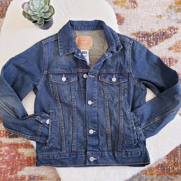 Levi's Other - Levi's Trucker Jacket Unisex Size M